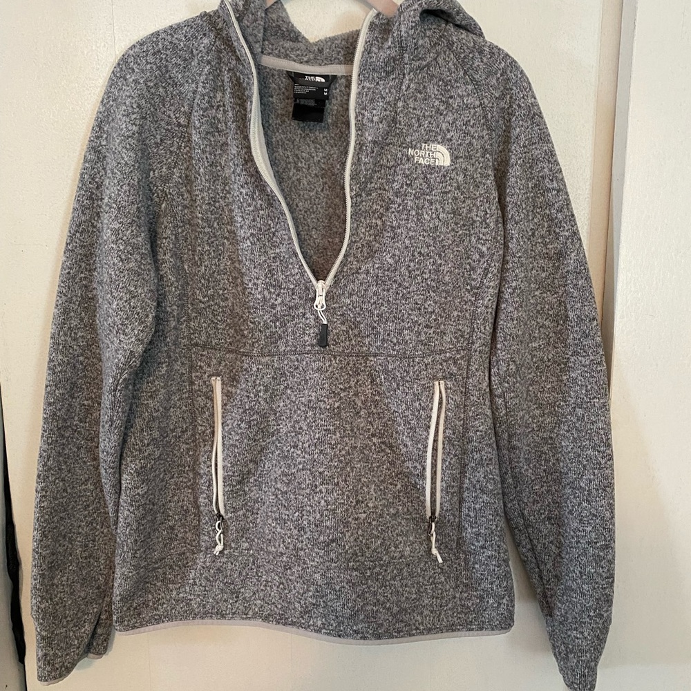 North face Heather Grey Quarter Zip